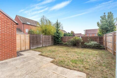 25 Wren Crescent-12.jpg