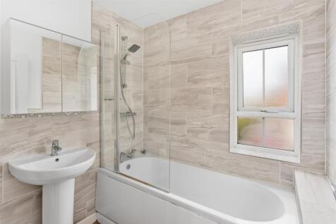 25 Wren Crescent-20.jpg