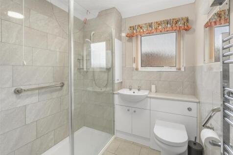 39 Chamberlaine Court, Banbury-15.jpg