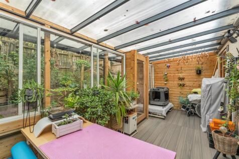 1 The Camellias, Banbury-11.jpg