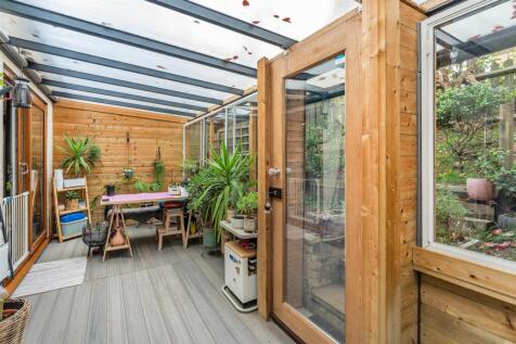 1 The Camellias, Banbury-12.jpg