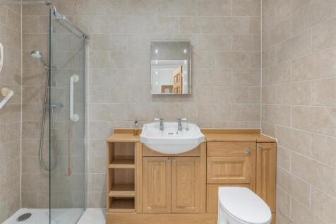 Apartment 10, Godswell Park, Bloxham-16.jpg