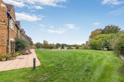 Apartment 10, Godswell Park, Bloxham-17.jpg