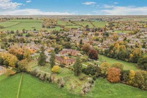 Apartment 10, Godswell Park, Bloxham-36.jpg