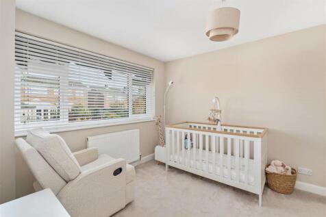 22 Austin Drive, Banbury-23.jpg