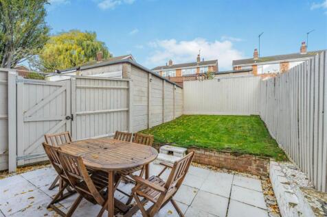 22 Austin Drive, Banbury-15.jpg