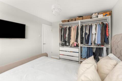 22 Austin Drive, Banbury-22.jpg