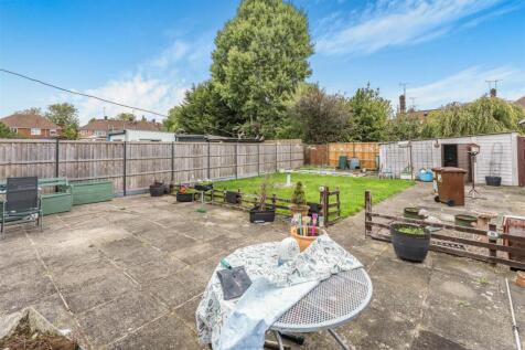 50 Manor Road, Banbury-18.jpg