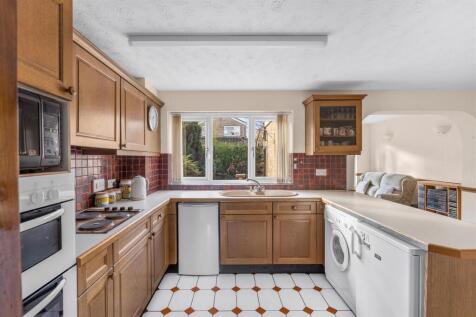 15 Avocet Way, Banbury-6.jpg