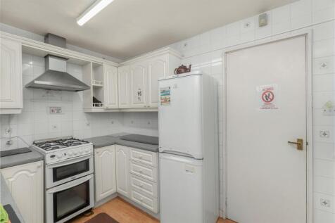 32 Beaumaris Close, Banbury-10.jpg