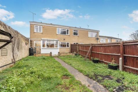 32 Beaumaris Close, Banbury-14.jpg