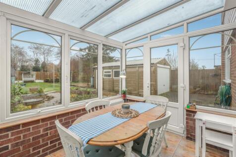 23 Newcombe Close, Milcombe-13.jpg