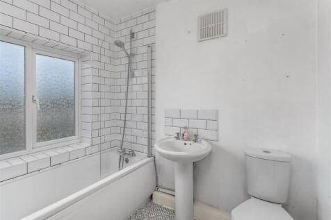 26 Cherry Road, Banbury-23.jpg