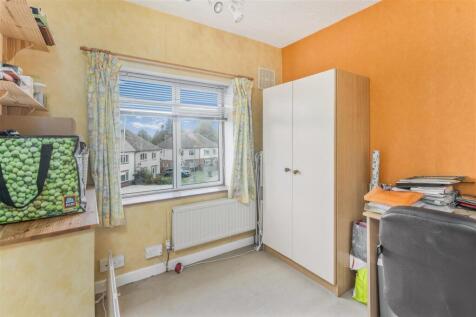 23 Cherry Road, Banbury-17.jpg
