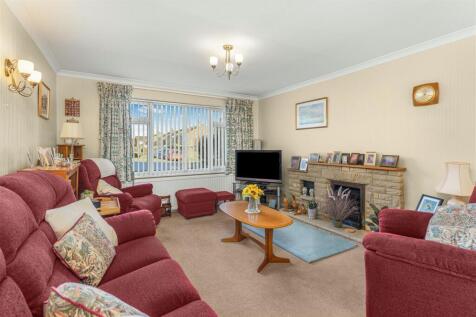 7 Lawrence Leys, Bloxham-6.jpg