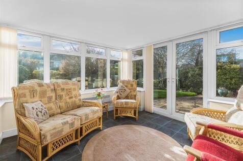 7 Lawrence Leys, Bloxham-10.jpg