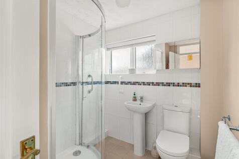 7 Lawrence Leys, Bloxham-26.jpg