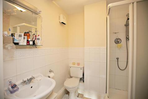 Ensuite shower