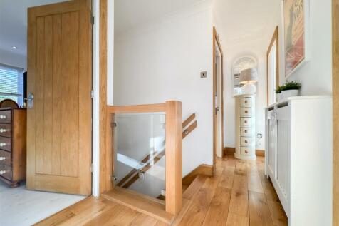 ACCOMMODATION FIRST FLOOR