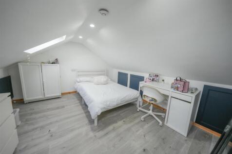 SECOND FLOOR LOFT AREA