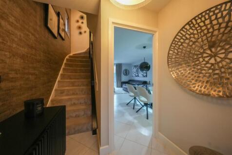 ENTRANCE LOBBY