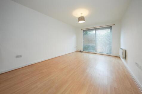 OPEN PLAN LIVING ROOM/KITCHEN