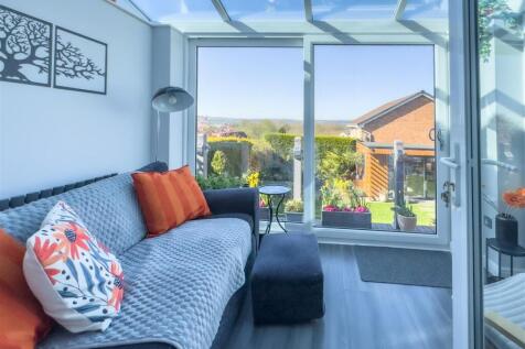 CONSERVATORY/SUN ROOM