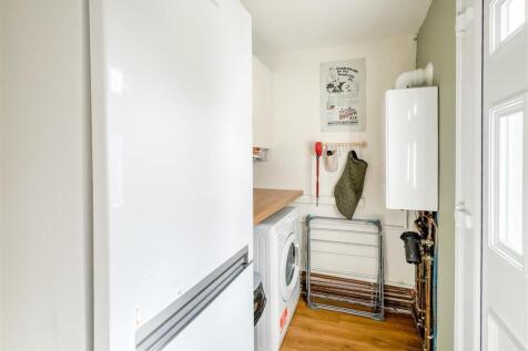 REAR HALLWAY/UTILITY AREA