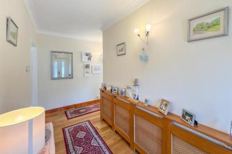 REAR HALLWAY