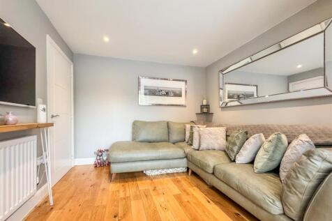 SNUG/HOME OFFICE