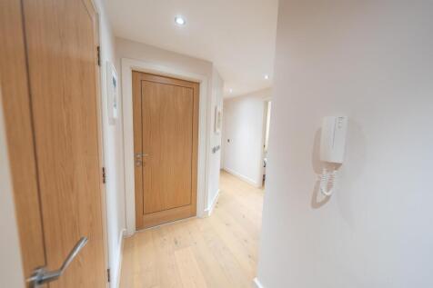 FIRST FLOOR APARTMENT HALLWAY