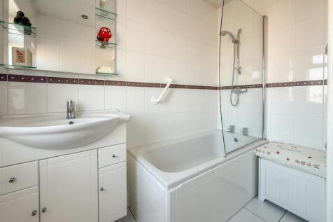 BATHROOM/W.C.
