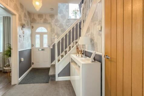 ENTRANCE HALLWAY