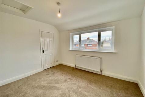 Master Bedroom 2.jpg