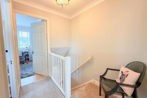 ACCOMMODATION FIRST FLOOR