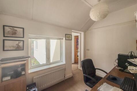 HOME OFFICE/BEDROOM FIVE