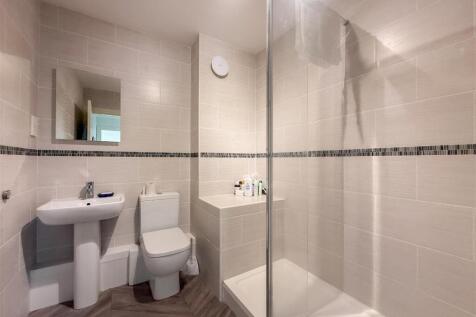 SHOWER ROOM/W.C