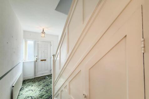 ENTRANCE HALLWAY