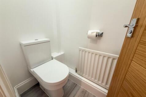GROUND FLOOR W/C