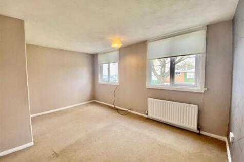 Master Bedroom 4.jpg