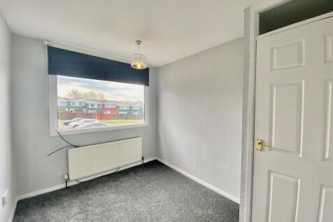 Bedroom 3 3.jpg