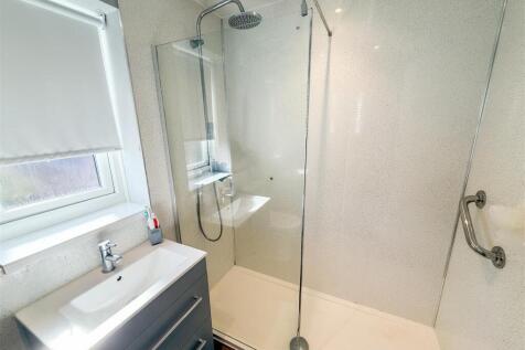 BATHROOM/ W.C.