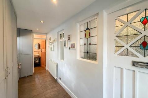 ENTRANCE/ BOOT ROOM