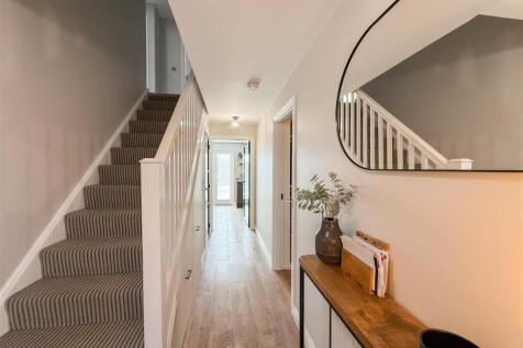 ENTRANCE HALLWAY