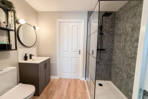 JACK &amp;  JILL  EN SUITE
