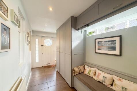 ENTRANCE/ BOOT ROOM