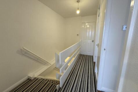 123 Easedale landing.jpg