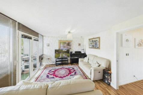 44 The grainger lounge.png