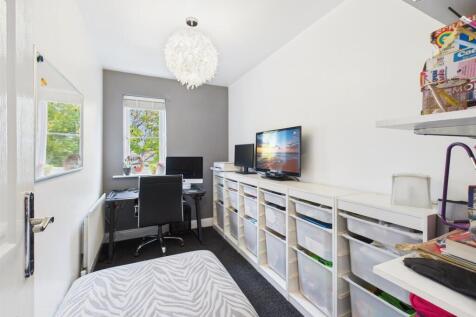 BEDROOM FOUR/HOME OFFICE