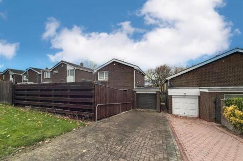 4 Salcombe garage.JPG